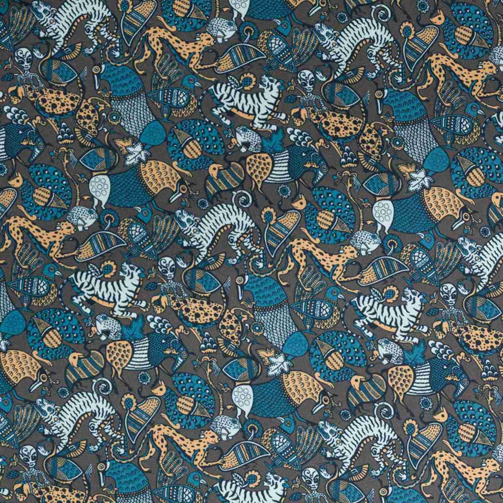 BROWN ANIMALS TOTEM
